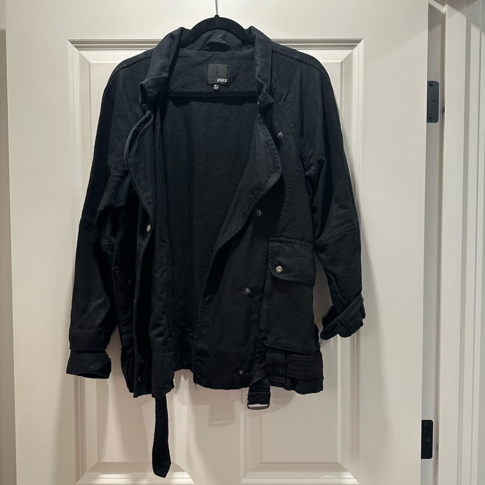 EUC Aritzia Wilfred Free Rayder Oversized Utility Jacket, Black, Size Medium